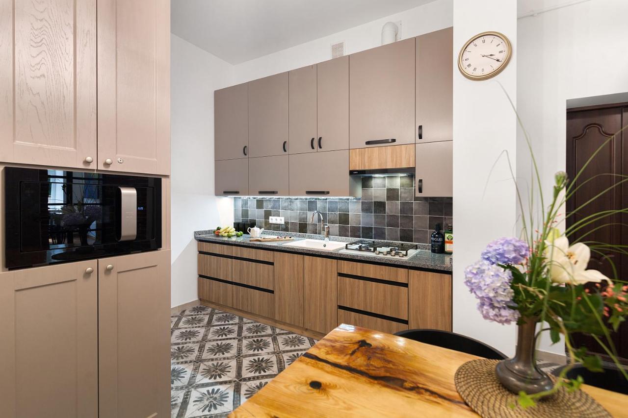 Gallery Art Apartment Λβιβ Εξωτερικό φωτογραφία